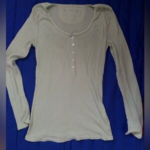 Long sleeve tee